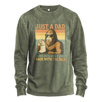 Einfach ein Papa, der immer mit der Milch zurückkam – Bigfoot Langarmshirt
